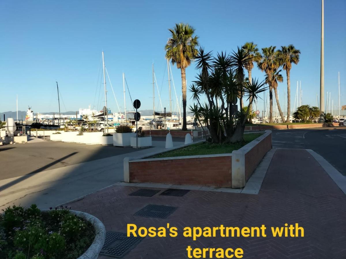 Rosa'S Apartment With Terrace กาญารี ภายนอก รูปภาพ